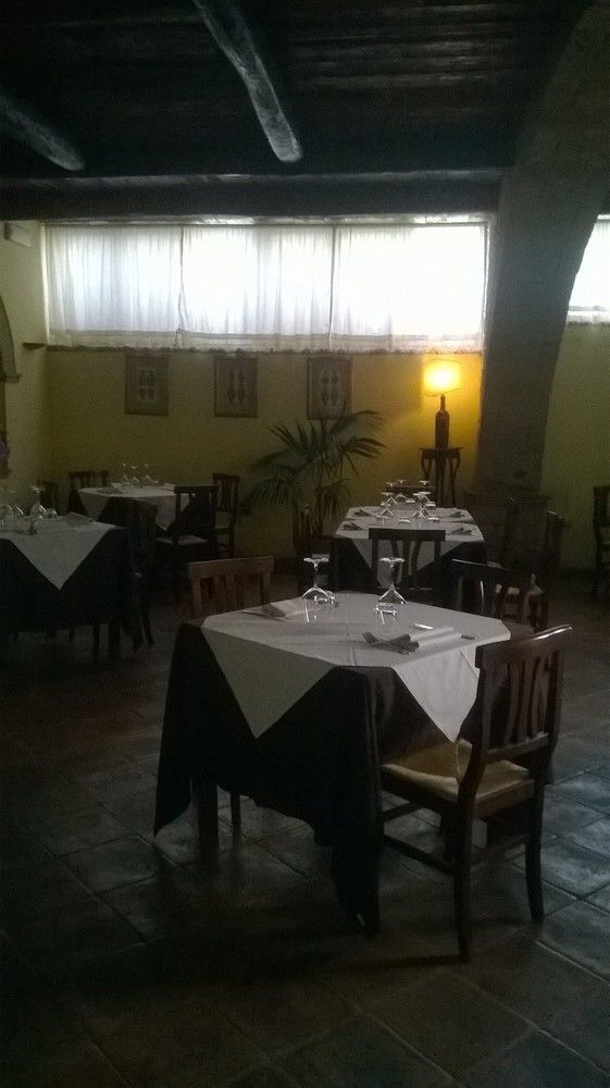 Locanda Della Taverna Etrusca Hotel Sovana Buitenkant foto